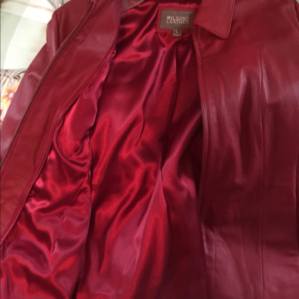 Leather jacket - Picture 2 of 3
